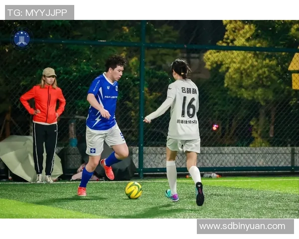 足球运动的魅力与全球发展趋势分析:从草根到职业化的转变与未来展望 足球运动的魅力与全球发展趋势分析:从草根到职业化的转变与未来展望