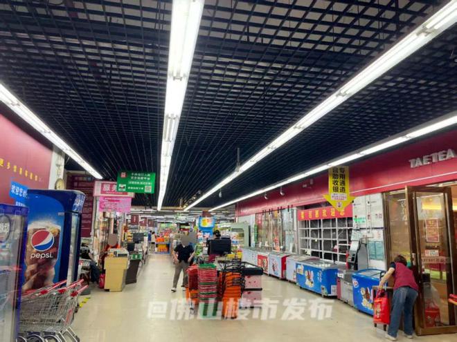 威尼斯wns885566货架被搬空！直击顺德老牌超市毕业开业超30年(图1)